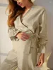 Mulheres Sleepwear Marthaqiqi Khaki Mulheres Pijama Terno Sexy V-Neck Manga Longa Nightwear Lace Up Nightgowns Calças Causal Femme Nightie Set