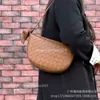 Armpit mini Sunrise Designer Shoulder Bag Women Purse Single Bags Leather Weaving mångsidig modetrend Half Wrist Moon Shaped Dumpling Il0j