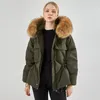 Parkas en duvet pour femmes grande fourrure de raton laveur véritable à capuche hiver vers le bas manteau 90% duvet de canard veste femmes courte femme bouffante plume imperméable Parkas 231213