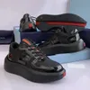 24s Mode Luxus -Kleidungsschuhe Fliegenblock Männer laufen Sneaker Italien beliebte elastische Band Lowtout dicke untere schwarze weiße Lederabzeichen Design Casual Trainer Box Box