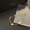 Klasik Stil Altın Kaplama Bileklik Kadınlar Lüks Kalp Mektubu Elmas Cazibe Bilezik Tasarımcı Makine Mücevher Bilezik Box Toptan Yüksek Kale Takı