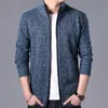 Vestes pour hommes M-4XL automne/hiver nouveaux hommes en peluche épaisse veste tricotée col montant pull avec fermeture à glissière Cardigan veste chaude 231214