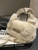 Sacos de noite Mulheres Inverno Tendência Designer Luxo Bolsa Fofa Tote Tecido Top-Handle Bag Faux Fur Pequeno Mini Crossbody