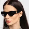Óculos de sol moda v carta marca designer mulheres gato olho qualidade óculos de sol senhoras vintage feminino gradientesunglasses235x