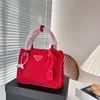 Designerka torba cleo torba hobo torebka klasyczna damska torba na ramię wysokiej jakości pachowca crossbody lśniąca torba z diamentami caprese modna torba telefoniczna