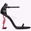 Designer Sandalen Luxe Top Patent Leather Pointy 8cm10 cm High Heel Nieuwe Fashion Women One Strap Party Shoe Brand Sexy Dress Shoes Metal 984