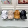 Casquettes de boule en cuir élégantes chapeaux de haute qualité de créateur 4 couleurs chapeau casquette réglable pour femme Man208Y