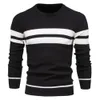 Pulls pour hommes mode hiver décontracté rayé homme pull pull couleur bloc col rond mâle taille européenne tricoté 231214