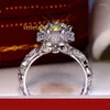 Eheringe Houl -out Blumensterne Simulation 1 Karat Zirkon Ring Europäische und amerikanische Eingelegte Mosang Diamond Engagement