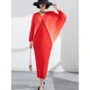 Casual Dresses Miyake Pleated Solid Color Women Maxi Dress V-Neck Bat Sleeve Loose Plus Size Design Elegant Evening Party