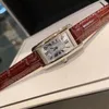 Женские женские часы Дизайнерские часы Прямоугольник Wan 19 мм Temple Fashion Кварцевые часы Квадратные женские серебряные часы Часы Montre de Luxe