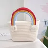 Handtaschen Regenbogen gewebte Tasche für Mädchen koreanische Mode Handtasche Kinder tragbare Münze Snacks Aufbewahrungstasche Kinder Sommer Outdoor Picknick Taschen 231214