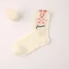 Femmes de chaussettes de fleur mignonne kawaii japonais style coréen coton harajuku drôle souffrant de printemps décontracté floral