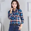 Kvinnors blusar skjortor kvinnors rutiga skjortor 2023 Autumn New Ladies Casual Long Sle Pocket Cotton Shirt Fine Elegant Lady Checked Tops Clothl231214