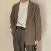 メンズスーツプリーツプリーツカジュアルな日本の秋のファッションソリッドカラーラペルドロップブレザールーズシングル胸のコート