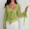 Camicette da donna Camicetta con volant Xingqing per le donne Abbigliamento estetico Verde Vedere attraverso scollo a V Camicia a maniche lunghe Abiti eleganti da donna