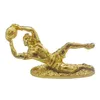 Oggetti decorativi Figurine Trofeo di calcio Portiere Guanto d'oro Portachiavi Metallo Mondo Calciatore Modello Giocattoli Fan Souvenir Regalo per bambini 231213