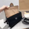 Yüksek kaliteli tasarımcı omuz çantası klasik ekose flep çok renkli çanta zinciri deri çift harfli düz renkli toka kare şeritli bayan messenger çanta