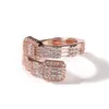 Pierłdy ślubne moda mrożona kobiety biżuteria biżuteria biżuteria mikro utwardzona bagietka cZ złota platowane diamentowe pierścienie geometryczne 231214