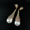 Boucles d'oreilles 2,4 '' 16x25 mm en coquille de mer blanche perle cubic zirconia pave or couleur plaquée fleur luxe pour les femmes