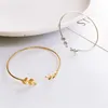 Bangle 2023 Korean Trendy Leaf Armband för kvinnor Temperament Gold Color Party Opening Jewelry Accessories Present Partihandel