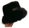 Hats Fluffy Warm Womens Designer Bucket Hat Mens Winter Hat Gold Loe Fashion Bonnet Casquette Rabbit Fur Soft Flat Fitted Hats Beanies