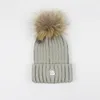 도매 패션 디자이너 Monclir Autumn and Winter New Knitted Wool 모자 럭셔리 니트 모자 공식 웹 사이트 버전 1 : 1 크래프트