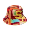 ハラジュクバケットハットグラフィティレタープリントフェイクファー厚い暖かい冬の帽子