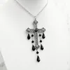 Anhänger Halsketten Gothic Vampir Kreuz Halskette für Frauen Mann Alternative Hexe Schmuck Zubehör Rot Schwarz Kristall Samt Choker