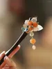 1 Uds. Horquilla de madera con borlas, accesorios Cheongsam hechos a mano, tocado de estilo antiguo Hanfu, bonito palo para el cabello con cuentas, regalo para mujeres y niñas
