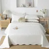 Bedspread Padded Cotton Quilt Set 3PCS White Embroidered Bedspread on the Bed with Shams Quilted Blanket Coverlets Home Bed Cover Colchas 231214