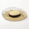 Chapeau de paille pour femmes de hauteur courte, avec rubans noirs, Mini haut, Clips pour couvre-chef, fabrication artisanale, bandeaux de chapellerie fascinants