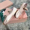 LUXURY M Paris Ballet Modeontwerper Professionele Dansschoenen 2023 Satijnen ballerina's Platform Strik Ondiepe Mond Enkele Schoen platte sandalen voor dames 02