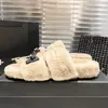 Designer Slippers Ladies Wool Slides Winter Luxury Fluffy Slippers Furry Warm Sandals Comfortable Fuzzy Bowknot Slipper Girl Flip Flop Slipper Metal Letter