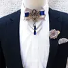 Галстуки на шею Роскошный галстук-бабочка со стразами Брошь Карманный набор полотенец Мужские высококачественные ювелирные изделия Подарочные модные британские корейские мужские свадебные аксессуары 231214