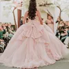 Mexikanisches rosa schulterfreies Ballkleid Quinceanera-Kleid 2024 Perlen-Spitze-Applikationen Geburtstagskleider Süßes 16-Kleid mit Schnürung