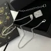 Diseñador de moda Collar para mujer Chapado en plata Cobre Cristal Colgante Cadena de eslabones de gama alta Marca Carta Collares Joyería de boda Regalo de Navidad