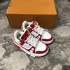 Marke Babyschuhe Schnür-Designer-Kinderschuh Größe 26-35 Inklusive Boxen Mehrfarbiges Spleißdesign Mädchen Jungen Sneakers Dec05