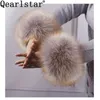 Cinco Dedos Luvas Qearlstar Mulheres Faux Fox Fur Cuffs Pulseira Inverno Aquecedor Braço Pulso Luvas de Pele de Guaxinim Feminino Elástico Oversleeve 2 Pcs 231215