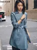 Kvinnors läderfaux lautaro vårens höst klassig blå trenchrock för kvinnor bälte elegant lyxdesigner kläder runnings mode 231214