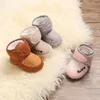 Zapatos planos Zapatos de algodón de invierno para niños Zapatillas de algodón para bebés Zapatos para el hogar Zapatillas para niñas Zapatillas de felpa Suela suave Estilo de invierno 0-18M 231215
