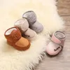 Chaussures plates Chaussures d'hiver en coton pour enfants Pantoufles en coton pour bébé Chaussures pour la maison Pantoufles pour filles Pantoufles en peluche Semelle souple Style d'hiver 0-18M 231215