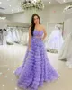 Robe de soirée formelle imprimée lilas 2k24, trou de serrure, rosette, volants floraux, concours de beauté, soirée de bal, événement Hoco Gala, cocktail, tapis rouge, robe de danse, séance photo, fente