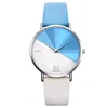 Montres-bracelets Casual Mode Femme Montre Classique Polyvalent Femme Quartz Cadran Rond Montre-Bracelet Avec Ceinture Multi Couleur Reloj