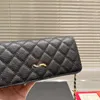 Designer crossbody saco designer bolsa de luxo bolsas bolsas designer mulher bolsa famosa marca caviar padrão corrente de ouro crossbody carregando saco de aba