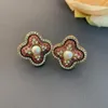 Studörhängen Vintage Pearl Inlay Flower for Women Jewely Runway Party T Show Fancy Trendy Boho Ins Japan Korea