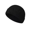 ベレー帽2023男性のための皮のカップルの冬の帽子ファッションウォームビーニーハットソリッドニットウールアダルトカバーヘッドキャップ
