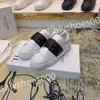 Sneakers firmate Scarpe casual oversize Bianco Nero Pelle Velluto di lusso Espadrillas da donna Scarpe da ginnastica Scarpe basse Stringate ht220401