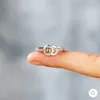 Anéis de casamento dois círculos cruzam coreano para mulheres cor prata moda cobre zircônia cúbica simples jóias presente atacado kbr046