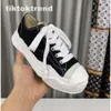 Hank lage flats sneakers unisex canvas trainer met veters Trimvormige teen voor dames luxe ontwerpers schoen rubberen dop fabrieksschoeisel